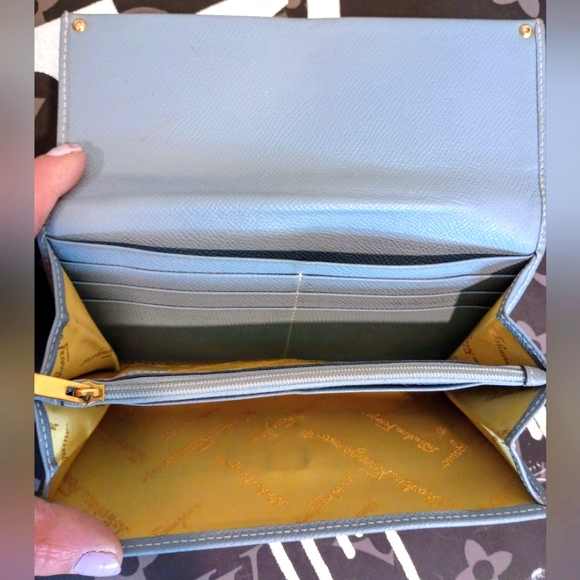 Salvatore Ferragamo Long Leather Wallet EUC - Picture 8 of 16